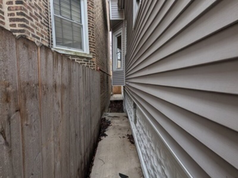 654 E 92nd Place Chicago IL 60619