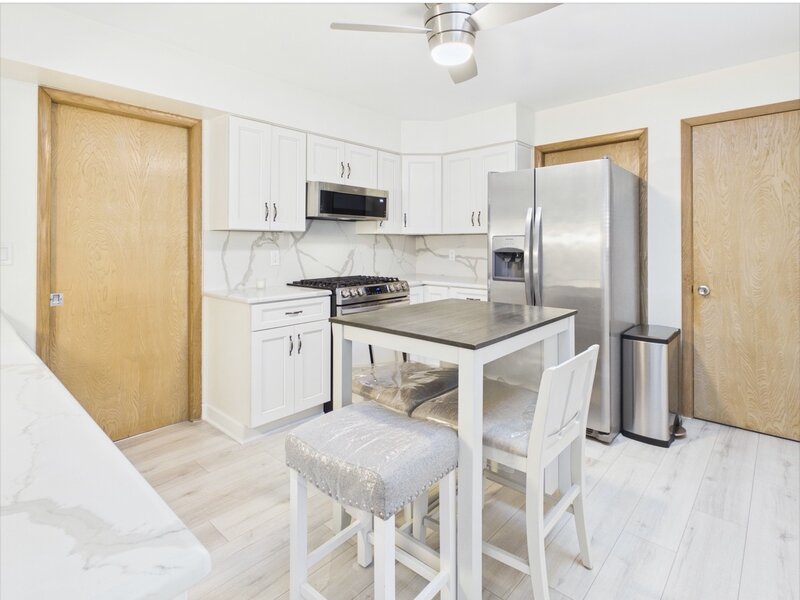 1507 Oakton Street Park Ridge IL 60068