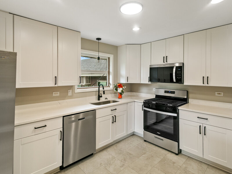 9128 S Komensky Avenue Oak Lawn IL 60453