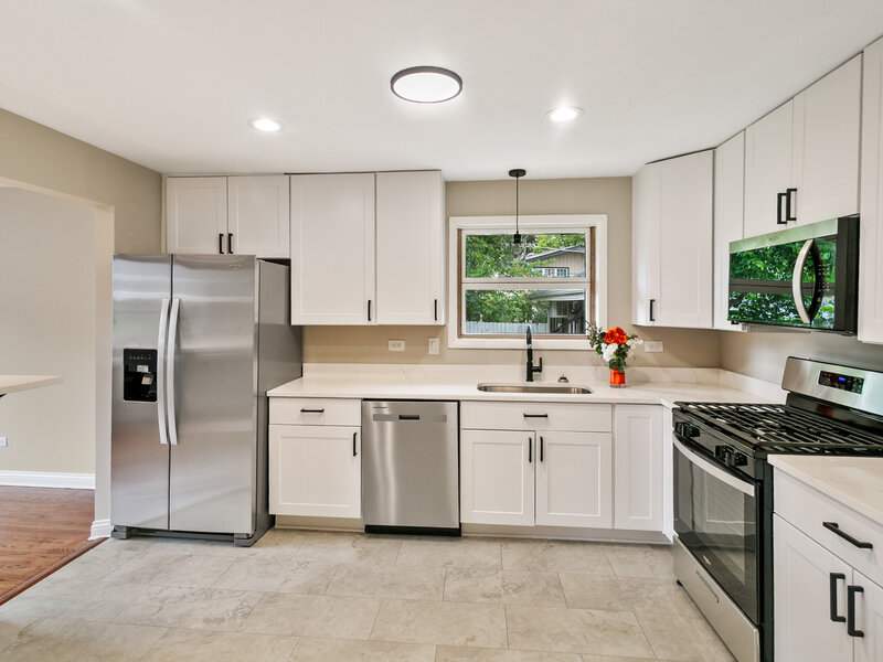 9128 S Komensky Avenue Oak Lawn IL 60453