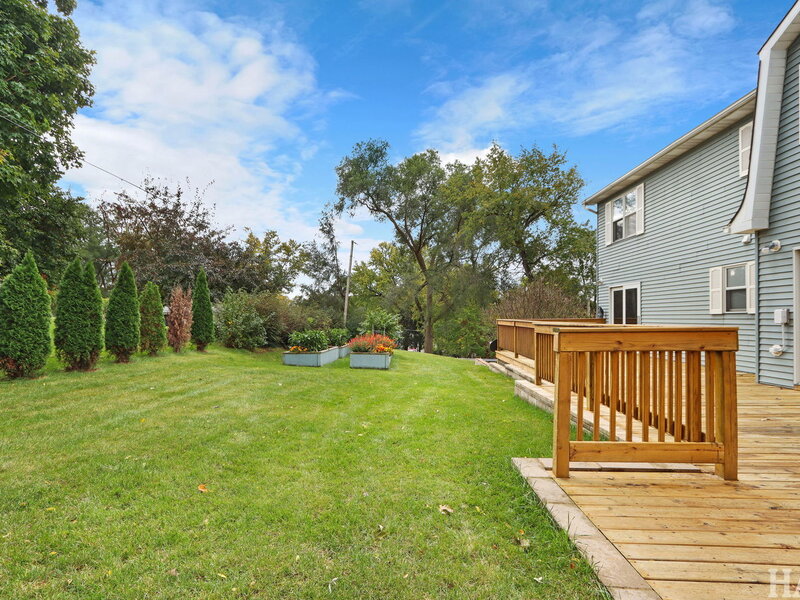 3610 Eastway Drive Island Lake IL 60042