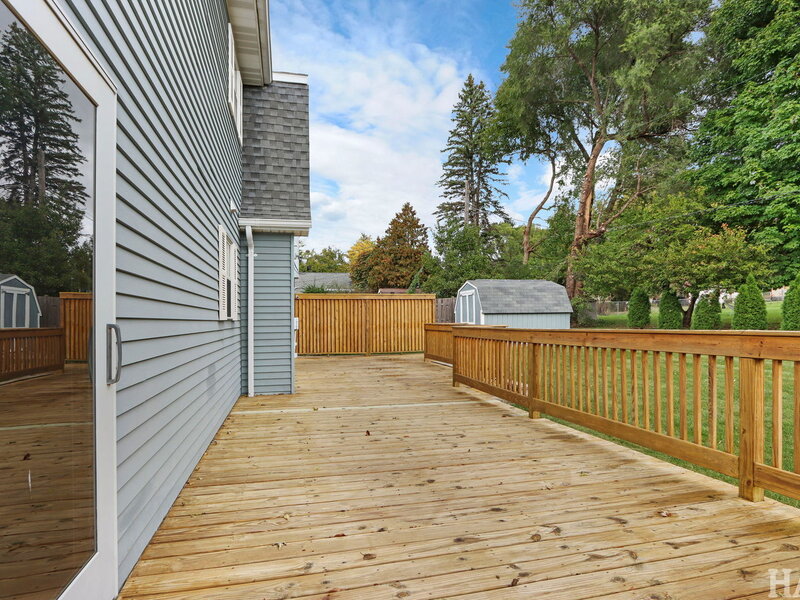 3610 Eastway Drive Island Lake IL 60042