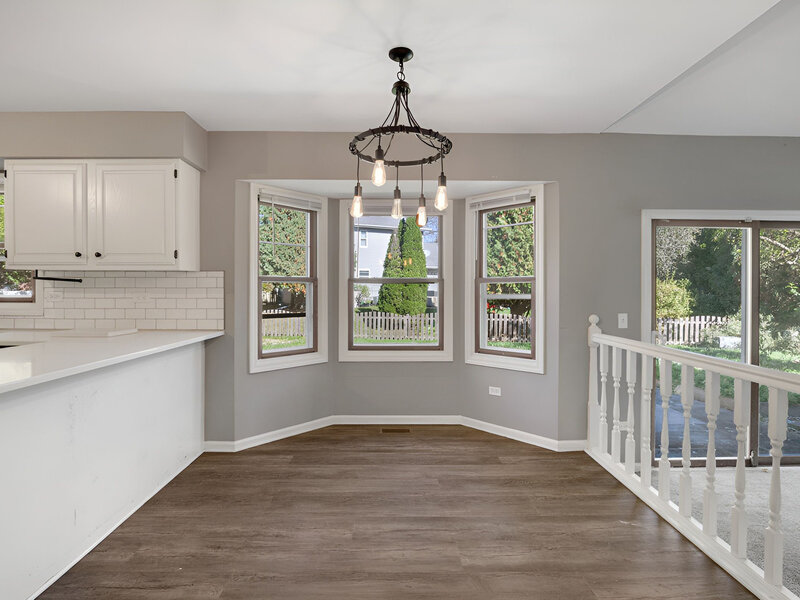 571 Shenandoah Trail Elgin IL 60123
