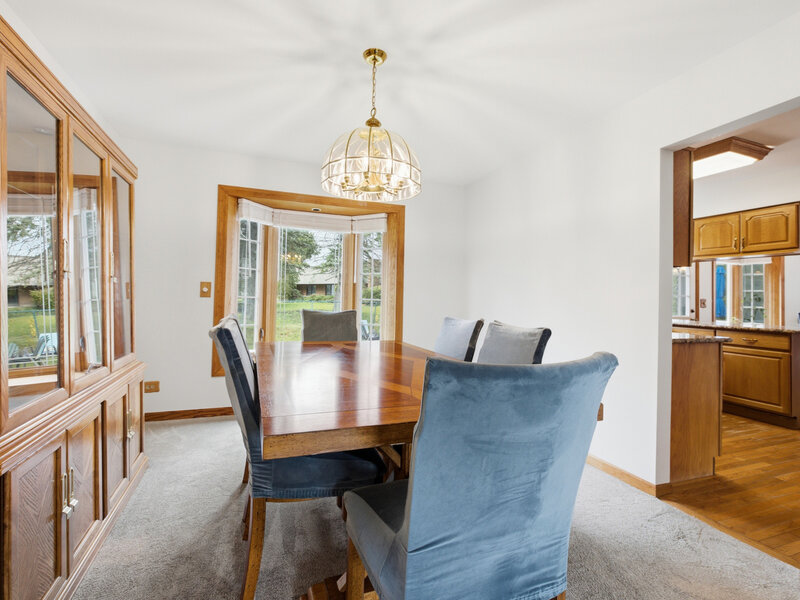 962 Kentucky Lane Elk Grove Village IL 60007