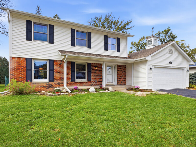 962 Kentucky Lane Elk Grove Village IL 60007