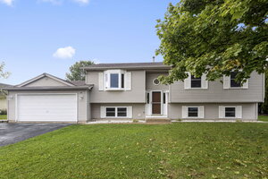 Photo of 219 Newport Trail Mchenry IL 60050