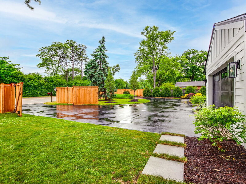 535 N Waukegan Road Lake Forest IL 60045