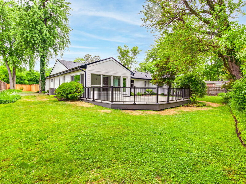 535 N Waukegan Road Lake Forest IL 60045