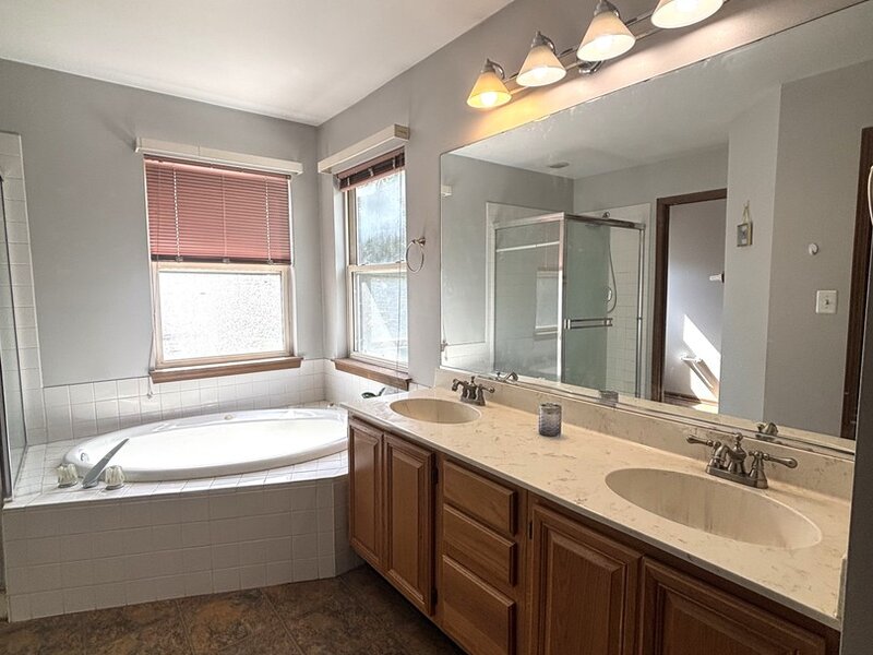 328 Barnaby Drive Oswego IL 60543