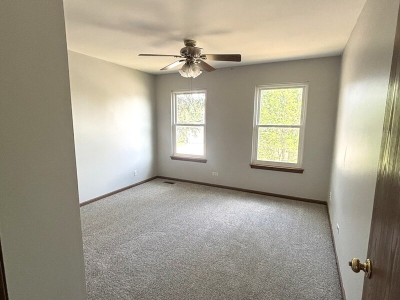 328 Barnaby Drive Oswego IL 60543