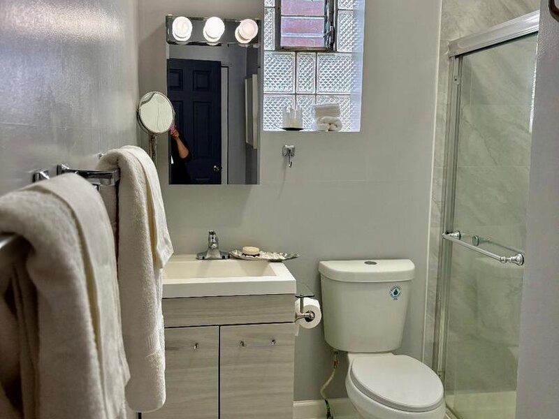 2215 N Campbell Avenue Chicago IL 60647