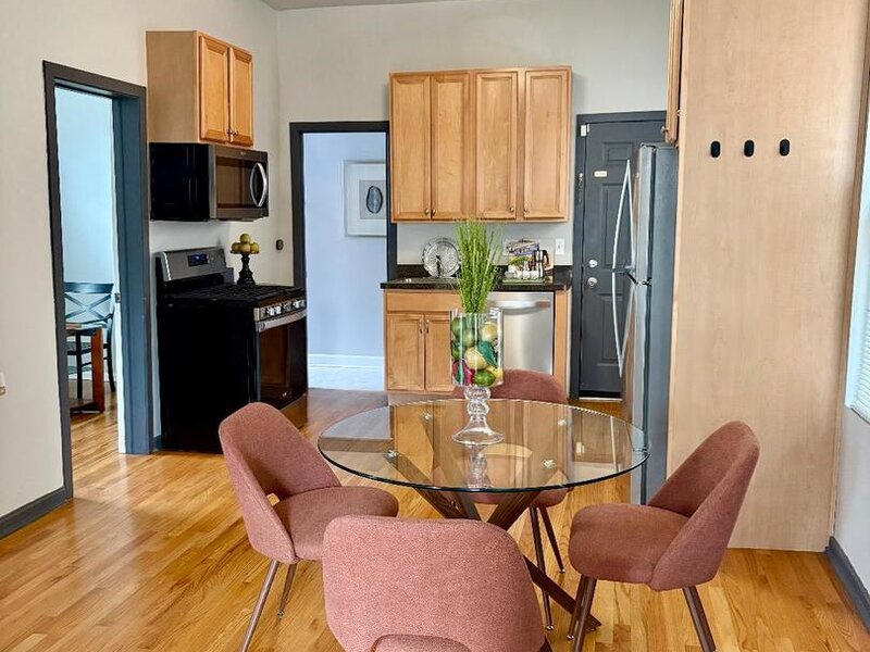 2215 N Campbell Avenue Chicago IL 60647