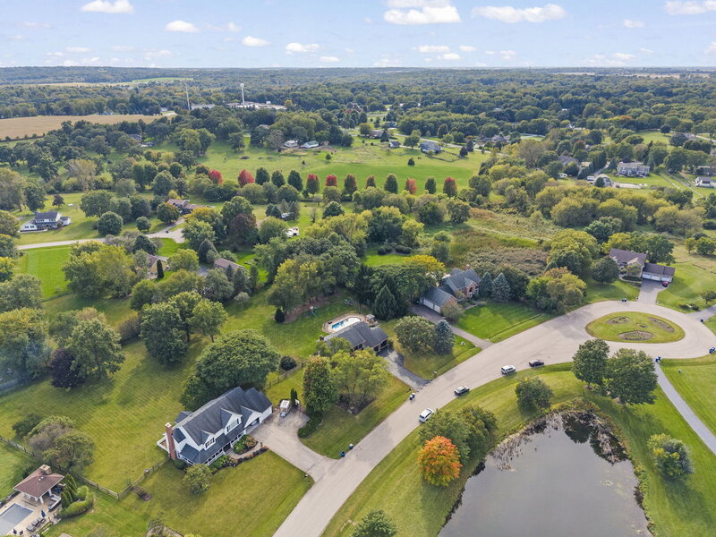 40 Aberdeen Lane St. Charles IL 60175