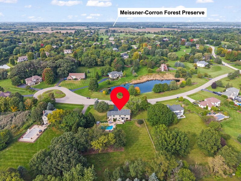 40 Aberdeen Lane St. Charles IL 60175