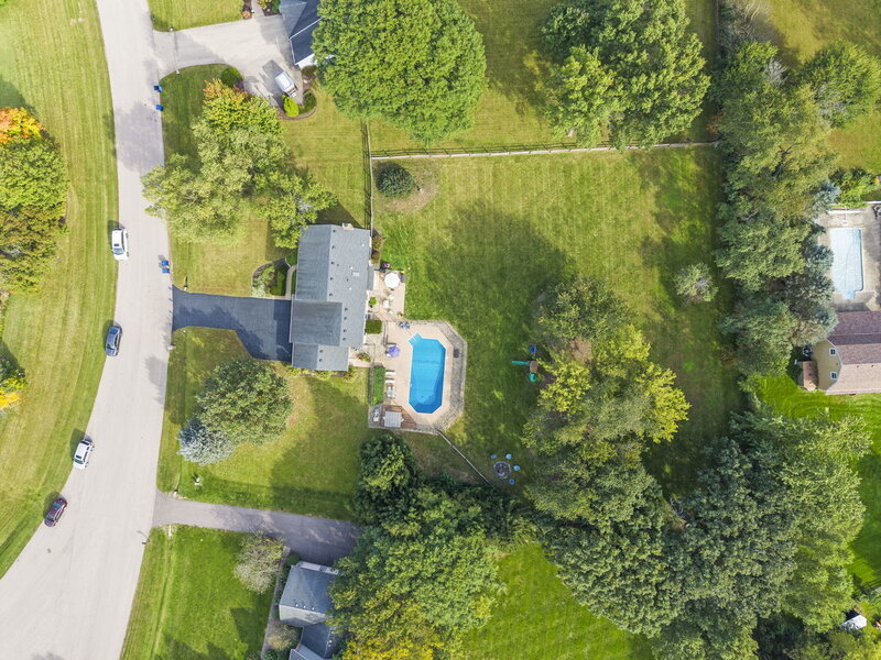40 Aberdeen Lane St. Charles IL 60175