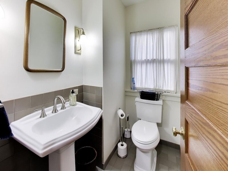 810 N Kenilworth Avenue Oak Park IL 60302
