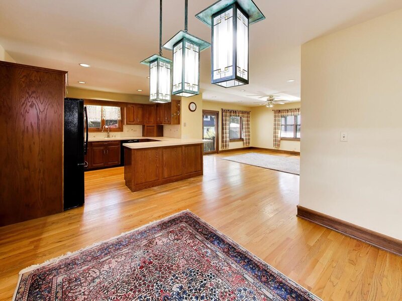 810 N Kenilworth Avenue Oak Park IL 60302