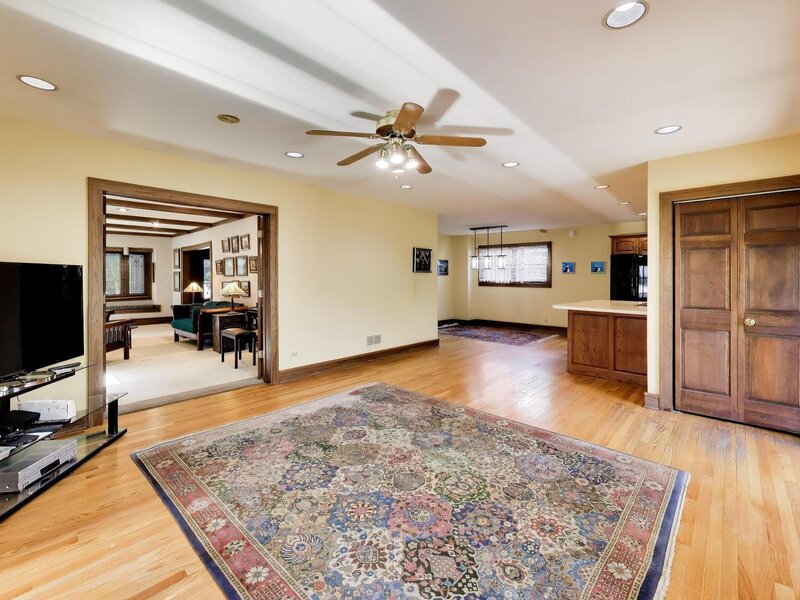 810 N Kenilworth Avenue Oak Park IL 60302