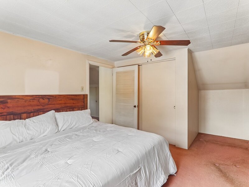 2218 Pearsall Parkway Waukegan IL 60085