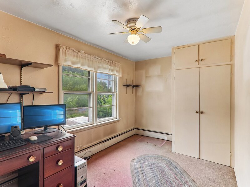 2218 Pearsall Parkway Waukegan IL 60085