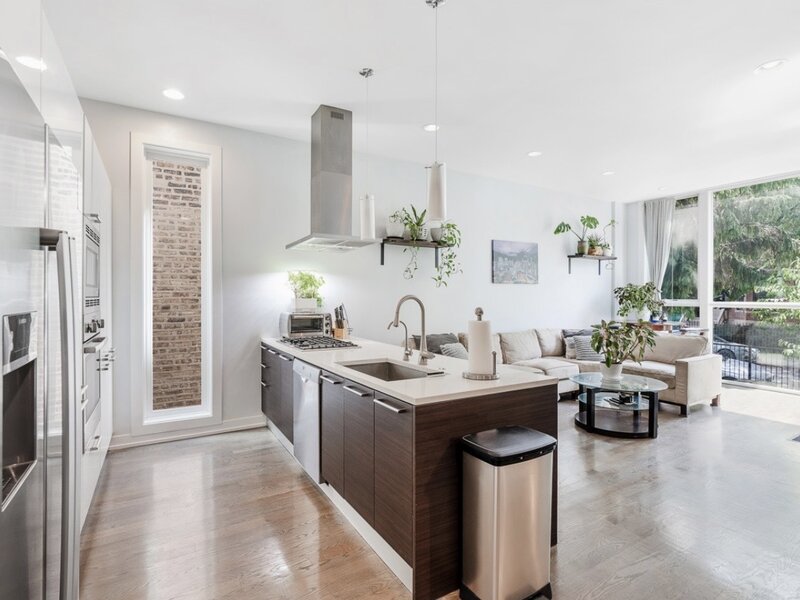 827 N Rockwell Street Chicago IL 60622
