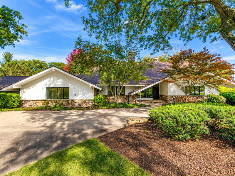 2435 Lexington Drive Long Grove IL 60047