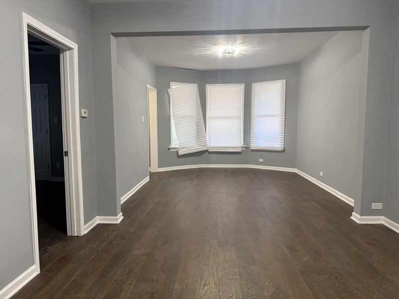 6922 S Rockwell Street Chicago IL 60629