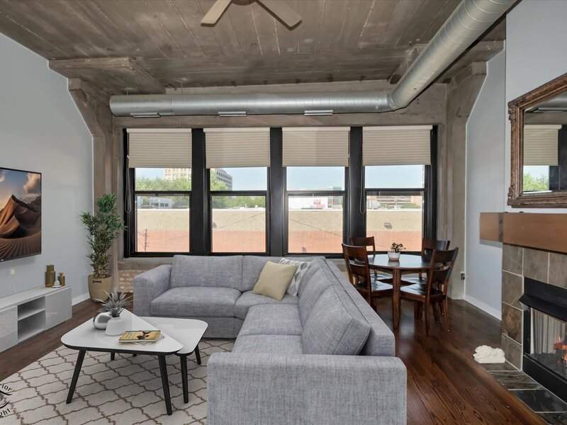 1151 W 15th Street Chicago IL 60608