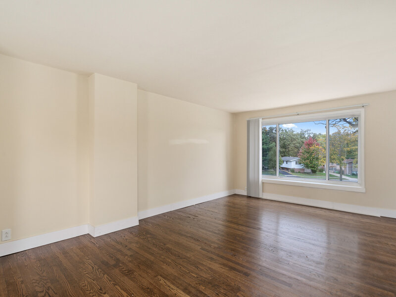 33 Michael Road Park Forest IL 60466