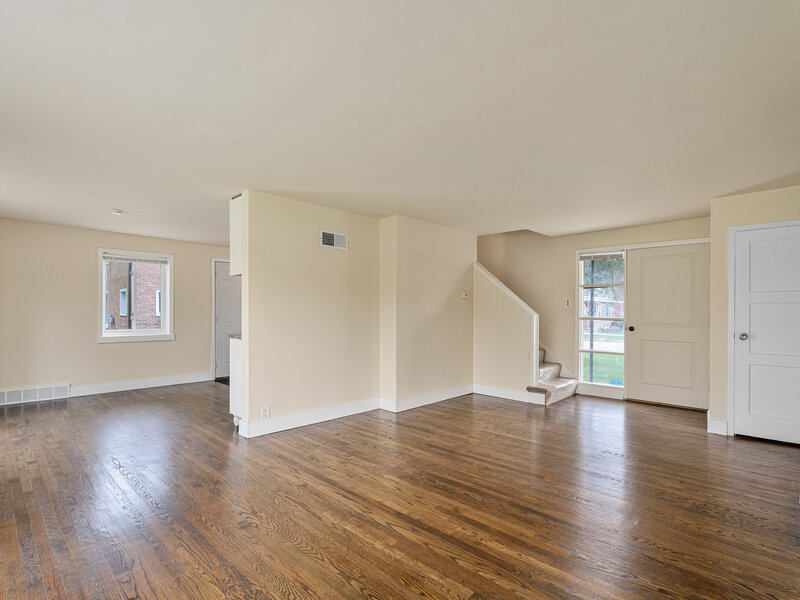 33 Michael Road Park Forest IL 60466