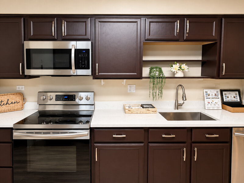 1605 E Central Road Arlington Heights IL 60005