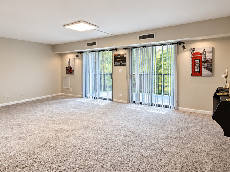 1605 E Central Road Arlington Heights IL 60005