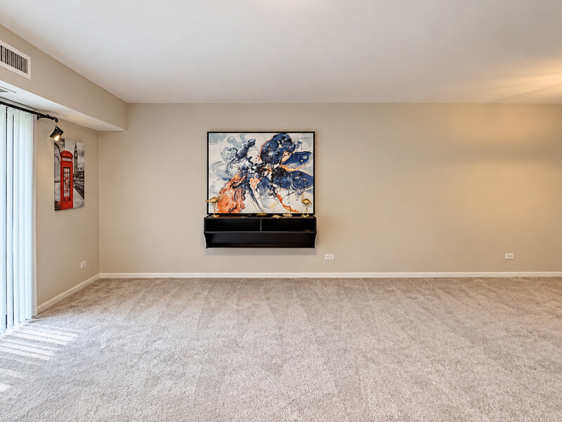 1605 E Central Road Arlington Heights IL 60005