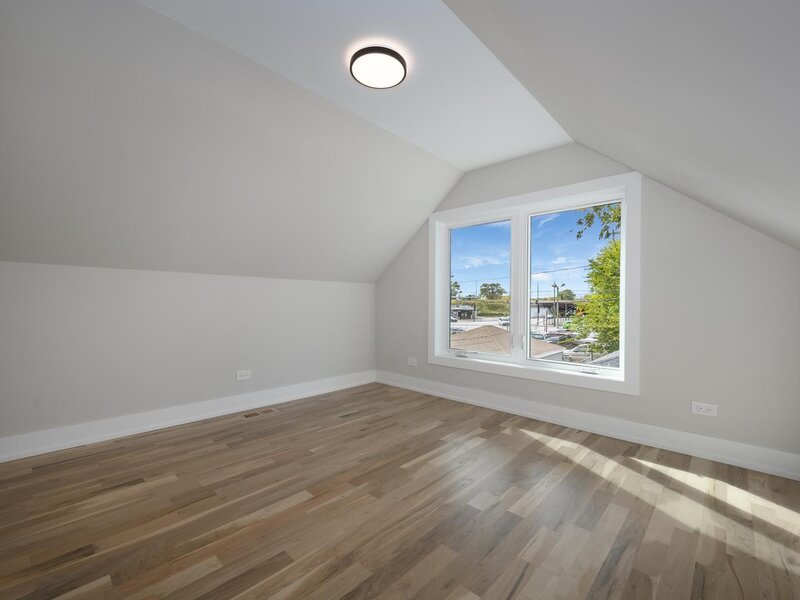 8648 S Phillips Avenue Chicago IL 60617