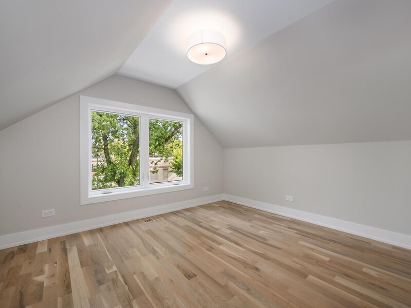 8648 S Phillips Avenue Chicago IL 60617