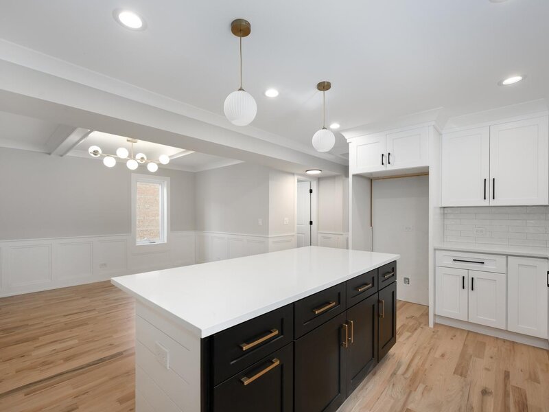 8648 S Phillips Avenue Chicago IL 60617