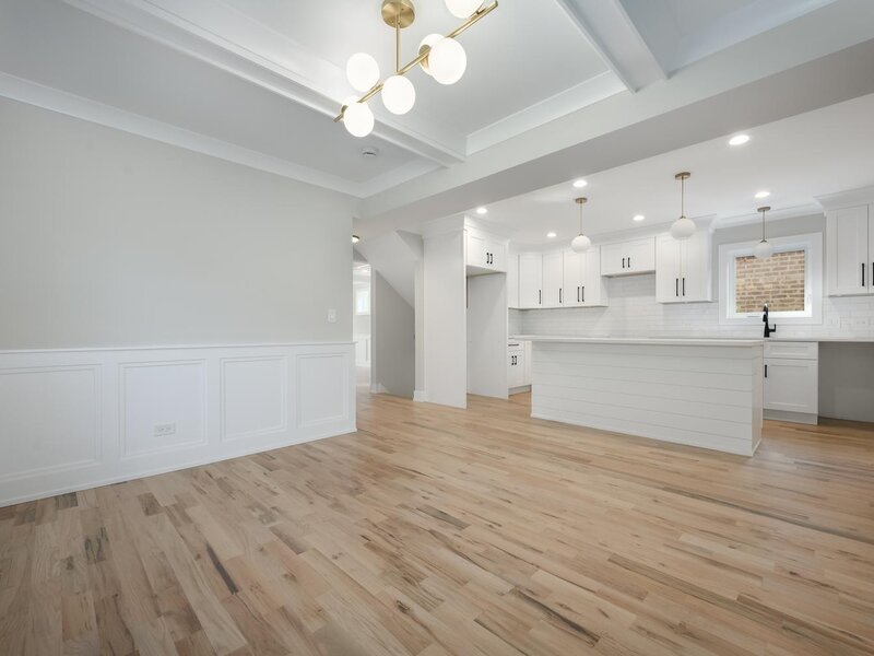 8648 S Phillips Avenue Chicago IL 60617