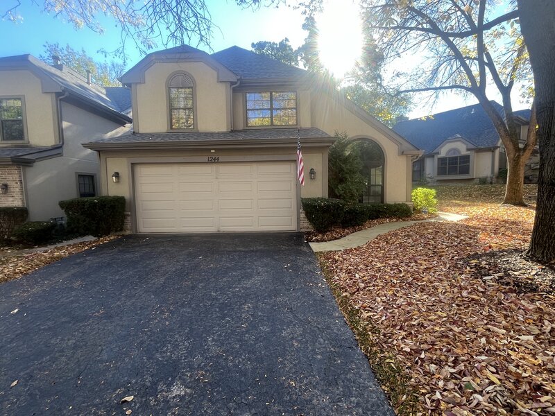 1244 Hobson Oaks Drive Naperville IL 60540