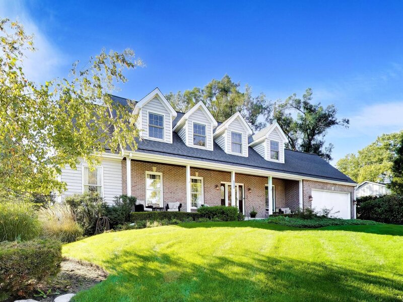 8911 Mckinley Drive Barrington IL 60010