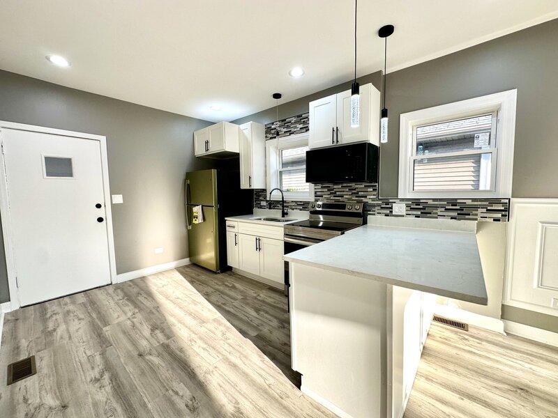 139 S 12th Avenue Maywood IL 60153