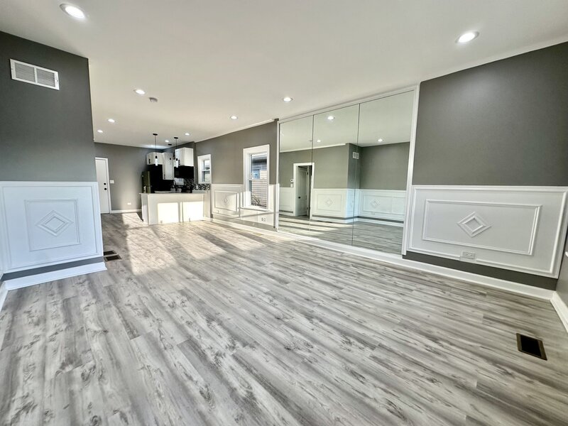 139 S 12th Avenue Maywood IL 60153