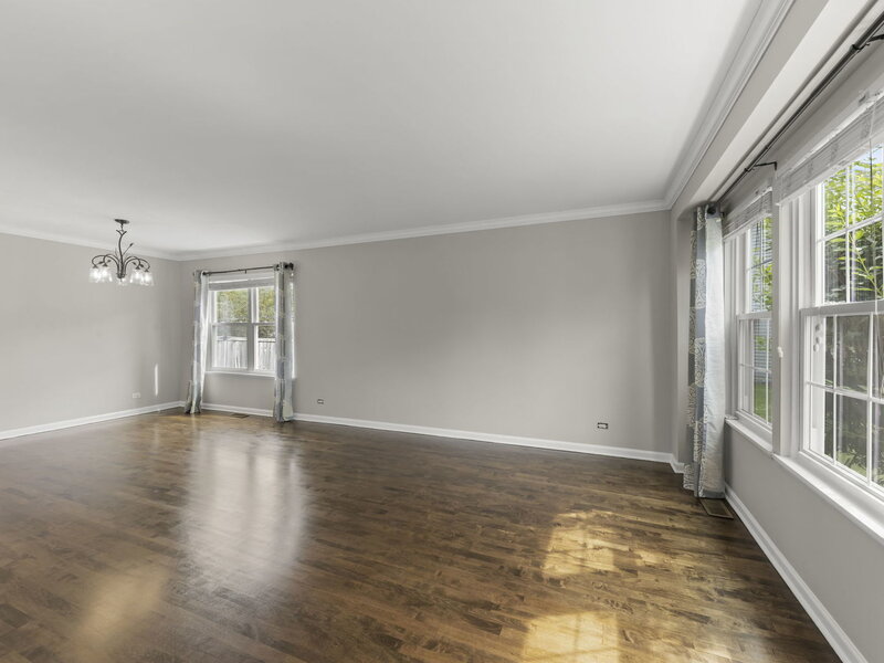 808 Livingston Court Naperville IL 60540