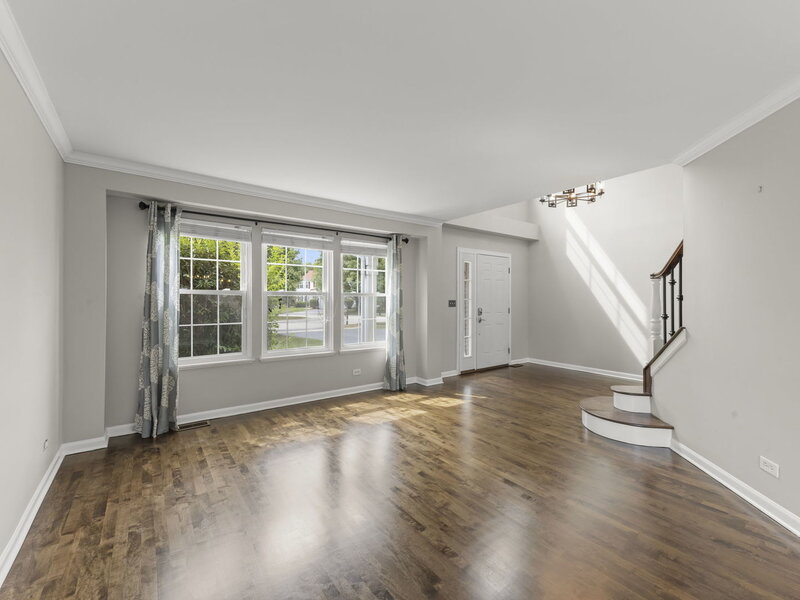808 Livingston Court Naperville IL 60540
