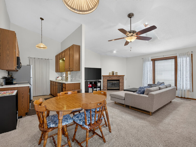 1802 Kennicott Court Sycamore IL 60178