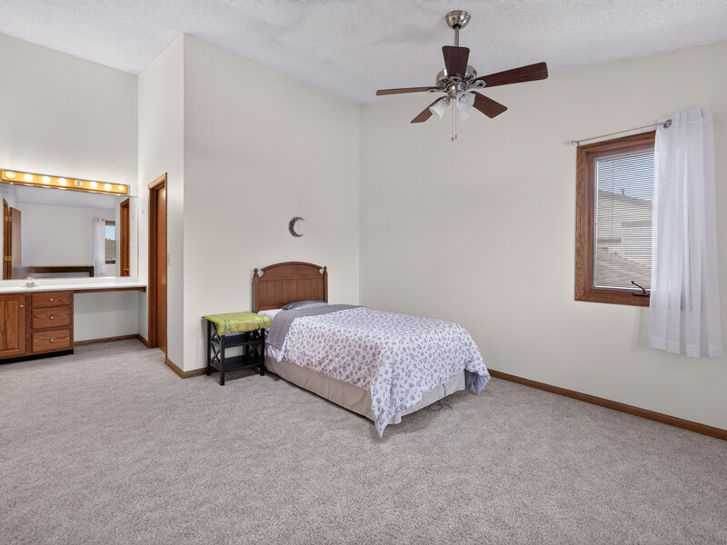 1802 Kennicott Court Sycamore IL 60178