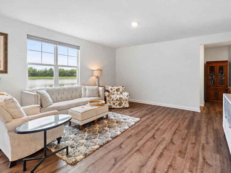 695 Kentshire Circle Elgin IL 60124