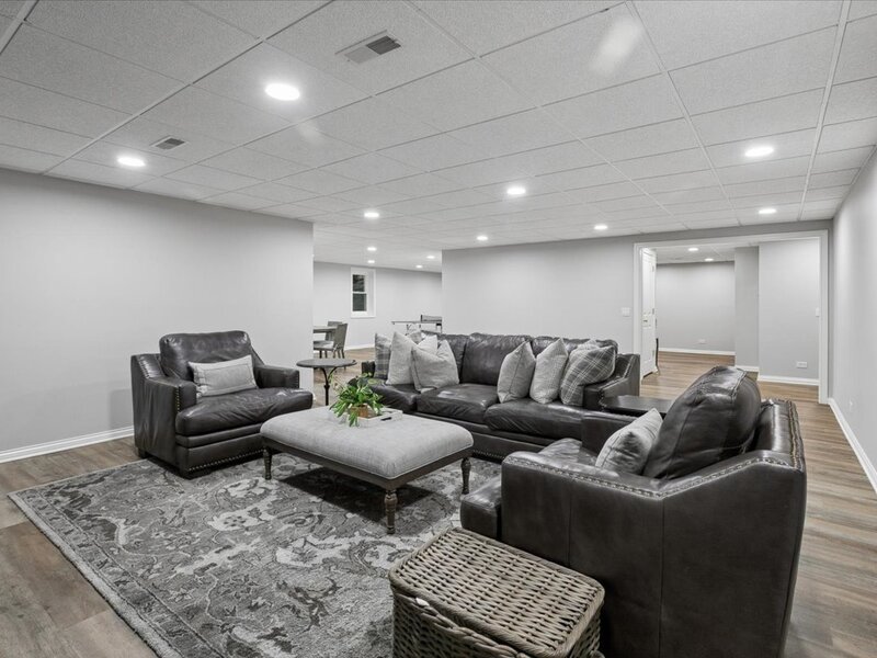 351 Wallace Road Lake Forest IL 60045