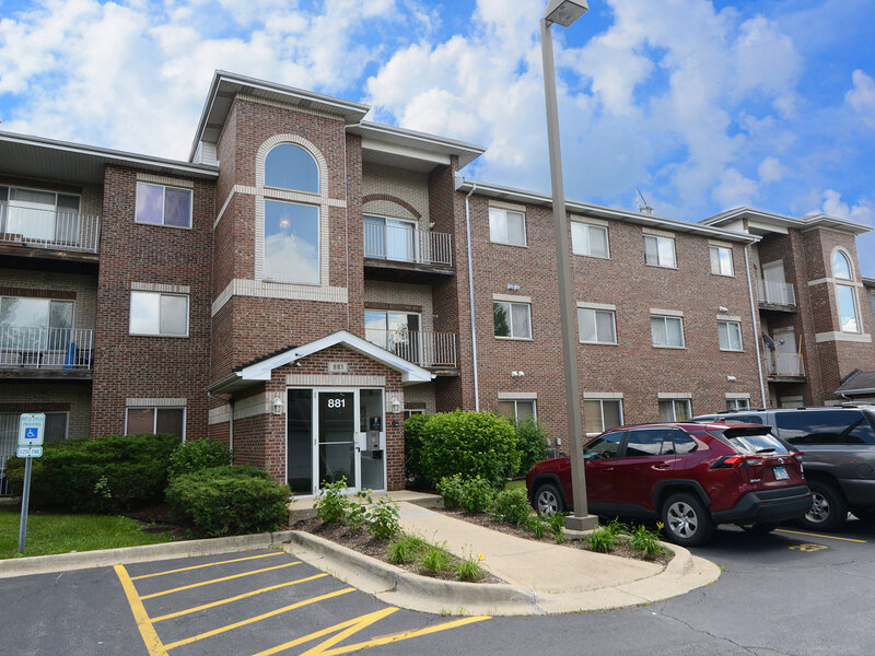 881 N Swift Road Addison IL 60101