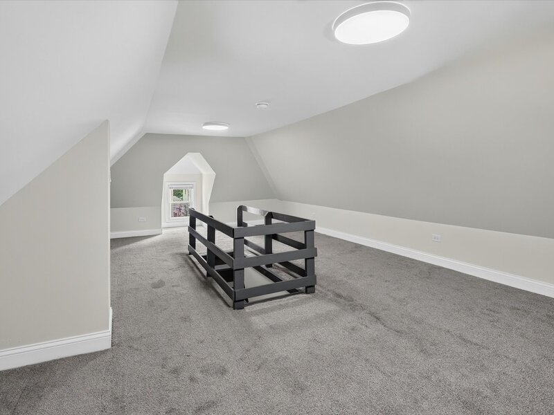 543 N Leclaire Avenue Chicago IL 60644