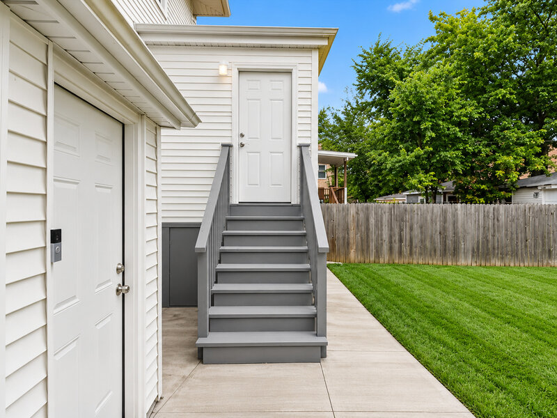 543 N Leclaire Avenue Chicago IL 60644